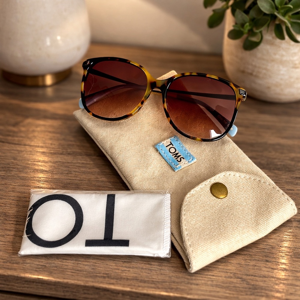 Toms Sandela 201 tortoise brown handcrafted sunglasses NWOT| 56-16-147mm